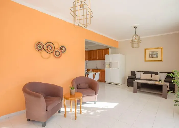 New  2 Bedroom/ 2 Bath Ap.Nidri, Familia