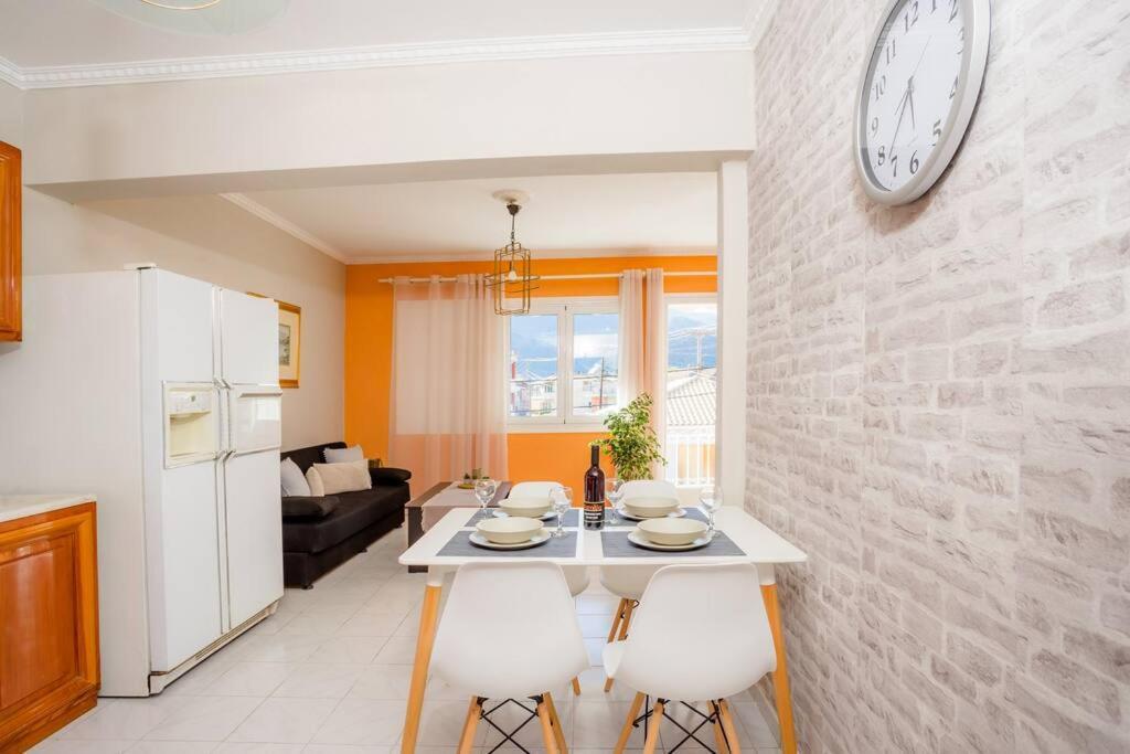 New  2 Bedroom/ 2 Bath Ap.nidri, Familia Apartment Nydri (Lefkada)